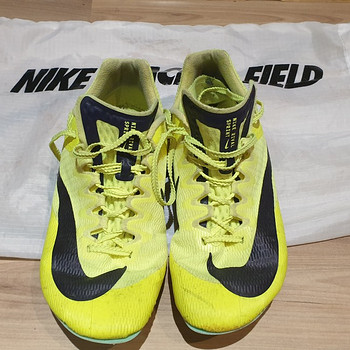Продам шиповки NIKE для бега 39 / 40 размера
