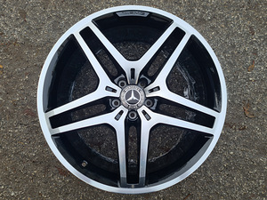R21 AMG originaal 5x112 ML GL GLE GLS W166 W167 - UUS ! (1 foto / 9)