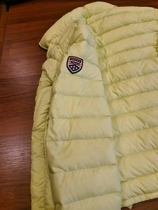Пуховик Tommy Hilfiger S-M (3 фото из 4)
