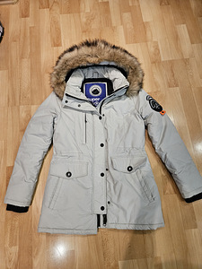 Зимняя куртка Superdry как новая, в идеальном состоянии, раз (1 фото из 4)