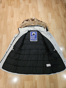 Зимняя куртка Superdry как новая, в идеальном состоянии, раз (2 фото из 4)