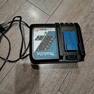 Makita (2 foto / 2)