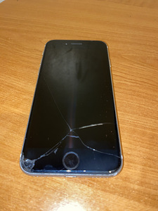 iPhone se (4 фото из 4)