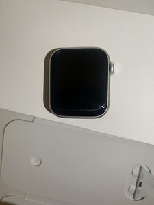 Apple Watch (2 фото из 5)
