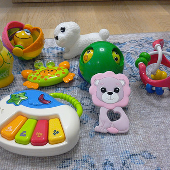 Развивающие игрушки