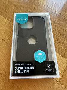 Продам чехол на iPhone 14 Pro Max (2 фото из 4)