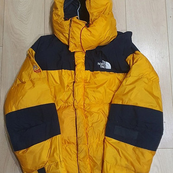 The North Face 700 Summit Series Puffer Jacket (XL)