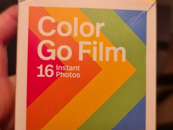 Polaroid. Цветная фотопленка. 16