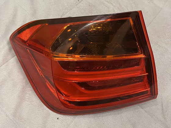 BMW F30 tagatuli vasak välimine!