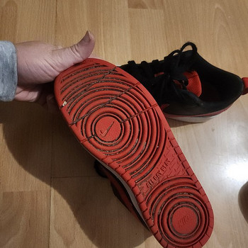 Кроссовки Nike