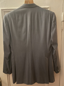 Костюм Brioni, производство Италия, размер 50. (2 фото из 6)