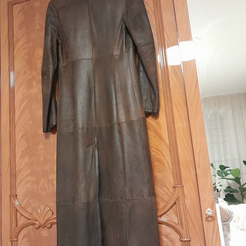 Кожаное пальто