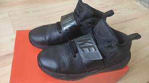 Nike team Hustle (1 фото из 6)