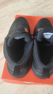 Nike team Hustle (3 фото из 6)
