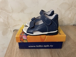 Uued Totto sandaalid, suurus 23 (1 foto / 4)