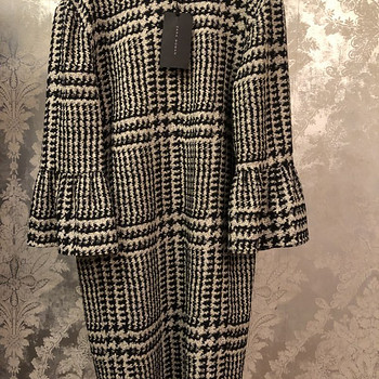 Müüa uus kleit Zara ,suurus L-XL