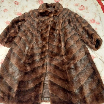 Меховое пальто