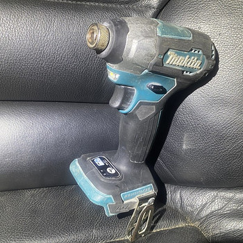 Аккумуляторная ударная дрель Makita DTD157