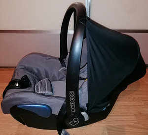 Maxi cosi (2 foto / 3)