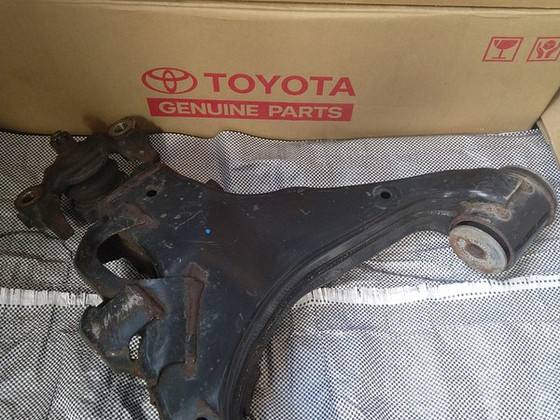Land Cruiser 200 4806860030 4806960030 4862560020