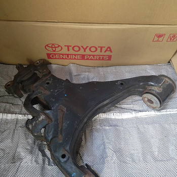 Land Cruiser 200 4806860030 4806960030 4862560020
