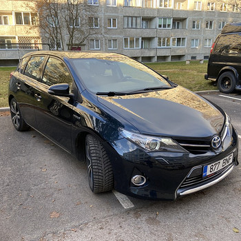 Toyota Auris гибрид бензин/газ LPG Такси