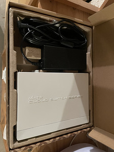 Mikrotik Routerboard CRS112-8P-4S-IN (1 foto / 3)