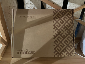Mikrotik Routerboard CRS112-8P-4S-IN (3 foto / 3)