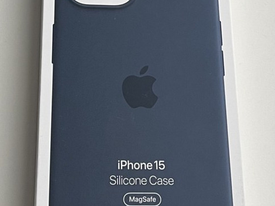 Apple iPhone 15 Silicone Case with Magsafe , Storm Blue