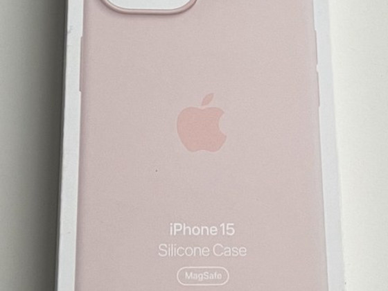 Apple iPhone 15 Silicone Case with Magsafe , Light Pink