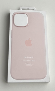 Apple iPhone 15 Silicone Case with Magsafe , Light Pink (1 фото из 2)