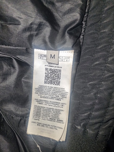 Куртка GUESS. M (3 фото из 4)