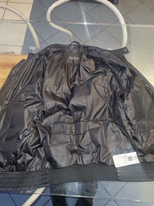 Куртка GUESS. M (2 фото из 4)