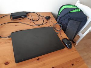 LENOVO Y700-15ISK (3 foto / 6)