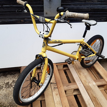 BMX TÜÜPI GT CALAFIA 20"
