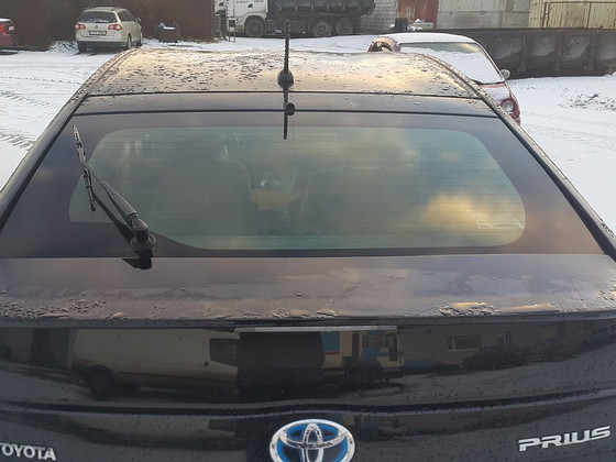 Toyota Prius Tagaklaas