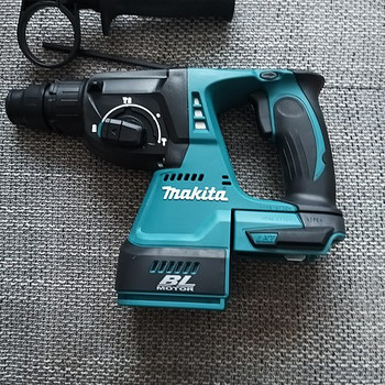 Makita DHR242