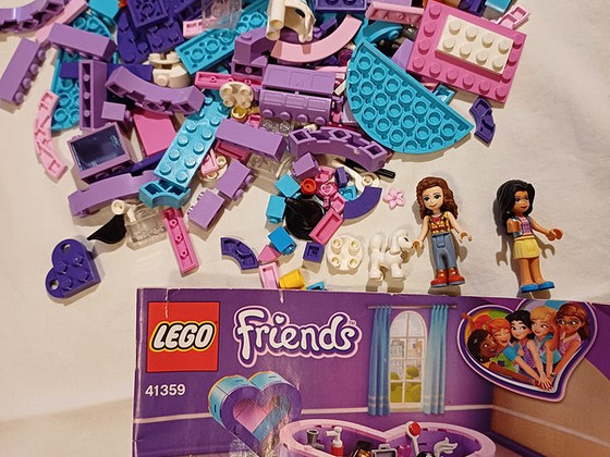 Lego friends 41359 südame kujuline karp