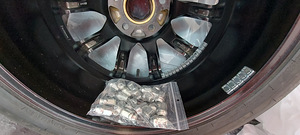 Колеса и диски 225/60R18 (4 фото из 4)