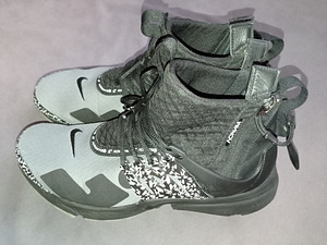NIKE AIR X ACRONYM PRESTO MID 44 (1 foto / 7)