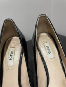 Туфли Guess (3 фото из 3)
