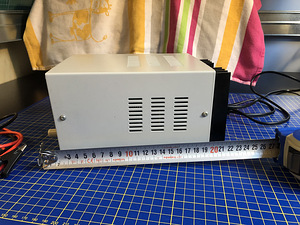 Лабораторный источник питания MASTECH HY-1503 // 0...15В / 3А (3 фото из 5)