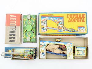Советская механическая игрушка (1 фото из 10)