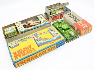 Советская механическая игрушка (10 фото из 10)