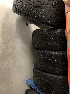 265/60 R18 114T XL FR IceContact 2 KD SUV 4 1 Continental (2 foto / 2)