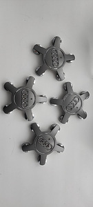 Suurepärases korras Audi originaal valuvelgede katted. (2 foto / 5)