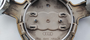 Suurepärases korras Audi originaal valuvelgede katted. (4 foto / 5)