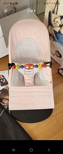 Мягкое кресло BabyBjörn Balance Soft с игрушкой (2 фото из 2)