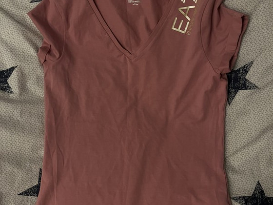Müüa Armani originaal T-särk