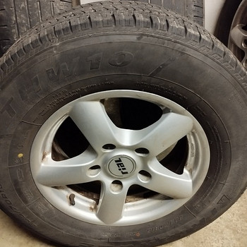 235/70 R16